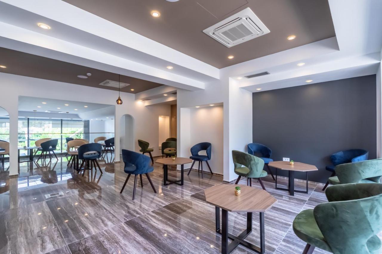 N Hotel Сутоморе Экстерьер фото